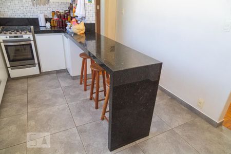 Apartamento à venda com 90m², 2 quartos e sem vagaBancada da Cozinha