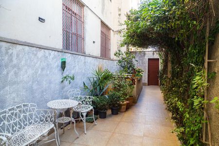 Apartamento à venda com 90m², 2 quartos e sem vagaHall de Entrada