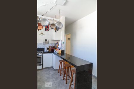 Apartamento à venda com 90m², 2 quartos e sem vagaCozinha