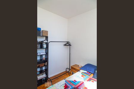 Quarto 1 de apartamento à venda com 2 quartos, 90m² em Santo Antônio, Belo Horizonte