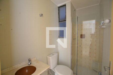Banheiro de apartamento à venda com 1 quarto, 46m² em Santo Antônio, Porto Alegre