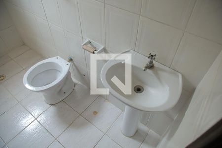 Casa para alugar com 65m², 2 quartos e sem vagaBanheiro