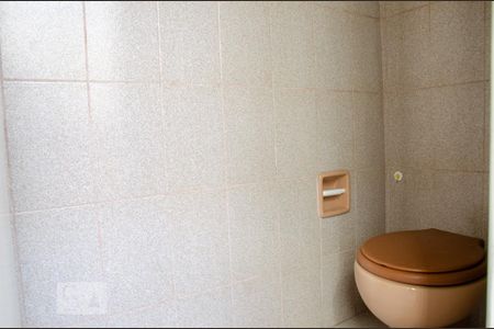 Apartamento para alugar com 100m², 2 quartos e sem vaga Apartamento para alugar com 100m², 2 quartos e sem vagaBanheiro de Serviço