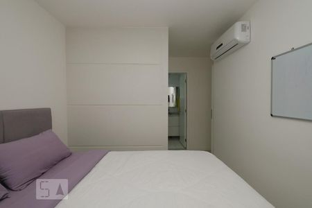 Apartamento à venda com 77m², 2 quartos e 1 vagaQuarto Suíte