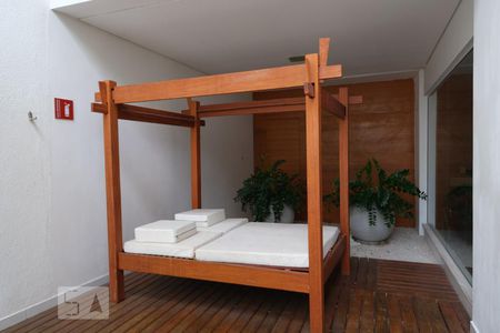 Apartamento à venda com 77m², 2 quartos e 1 vagaÁrea comum