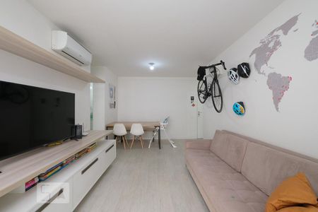 Apartamento à venda com 77m², 2 quartos e 1 vagaSala