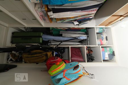Apartamento à venda com 77m², 2 quartos e 1 vagaQuarto Suíte Closet