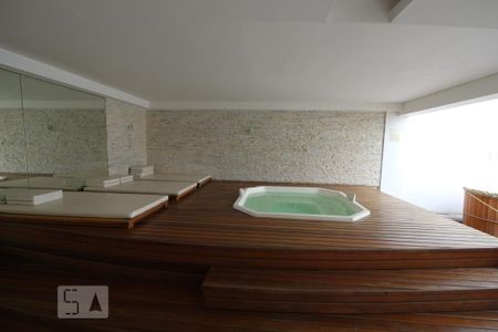 Apartamento à venda com 77m², 2 quartos e 1 vagaHidro