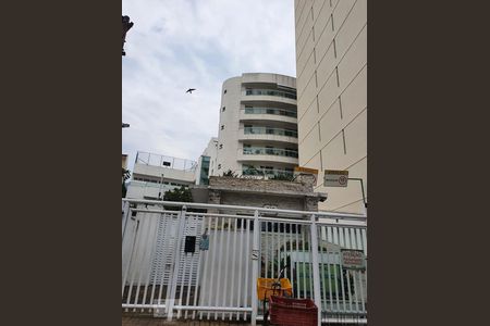 Apartamento à venda com 77m², 2 quartos e 1 vagaFachada