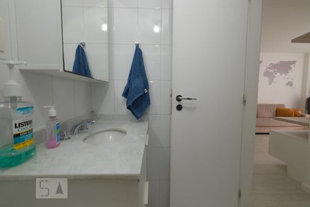 Apartamento à venda com 77m², 2 quartos e 1 vagaBanheiro