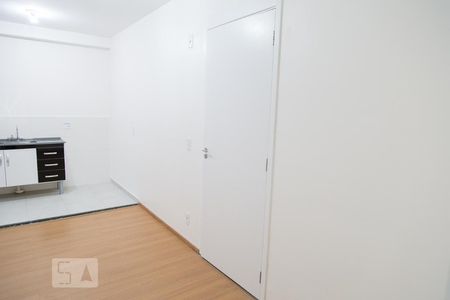Sala de apartamento para alugar com 2 quartos, 42m² em Vila Nhocune, São Paulo