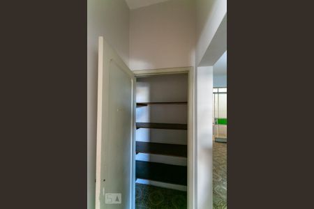 Apartamento à venda com 104m², 3 quartos e sem vagaCorredor