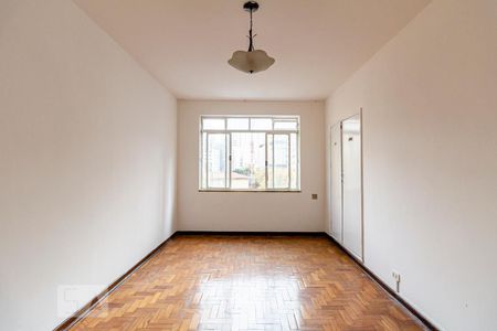 Apartamento para alugar com 67m², 1 quarto e 1 vagaSala