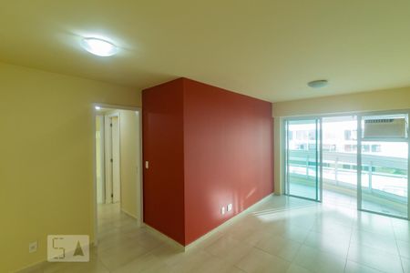 Sala de apartamento para alugar com 2 quartos, 87m² em Barra da Tijuca, Rio de Janeiro