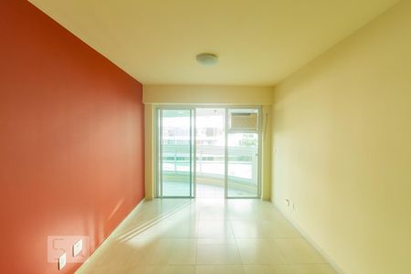 Sala de apartamento para alugar com 2 quartos, 87m² em Barra da Tijuca, Rio de Janeiro