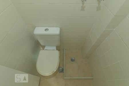 Apartamento para alugar com 87m², 2 quartos e 1 vaga Apartamento para alugar com 87m², 2 quartos e 1 vagaBanheiro de Serviço
