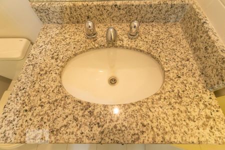 Apartamento para alugar com 87m², 2 quartos e 1 vaga Apartamento para alugar com 87m², 2 quartos e 1 vagaBanheiro 2
