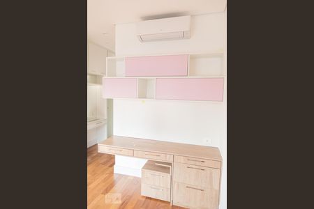 Apartamento à venda com 160m², 3 quartos e 3 vagasQuarto 2