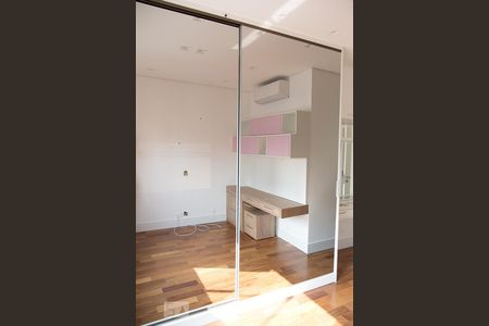 Apartamento à venda com 160m², 3 quartos e 3 vagasQuarto 2