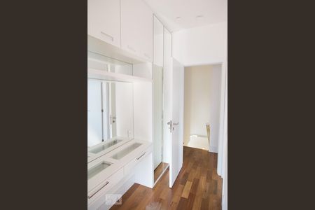 Apartamento à venda com 160m², 3 quartos e 3 vagasQuarto 2