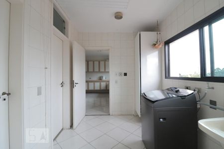 Apartamento à venda com 270m², 4 quartos e 4 vagasArea de serviço