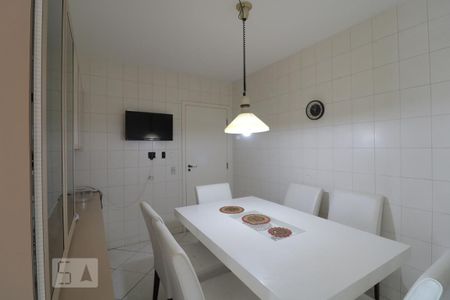 Apartamento à venda com 270m², 4 quartos e 4 vagasCopa