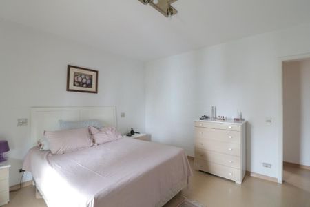 Apartamento à venda com 270m², 4 quartos e 4 vagasSuite 2