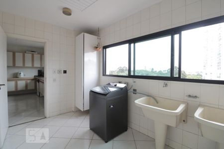 Apartamento à venda com 270m², 4 quartos e 4 vagasArea de serviço