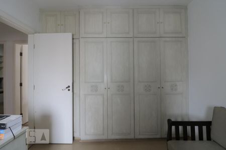 Apartamento à venda com 270m², 4 quartos e 4 vagasQuarto 3