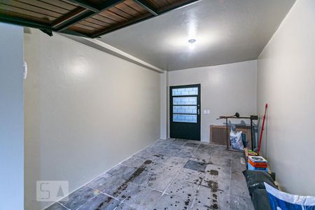 Casa à venda com 198m², 4 quartos e 2 vagas Casa à venda com 198m², 4 quartos e 2 vagasGaragem