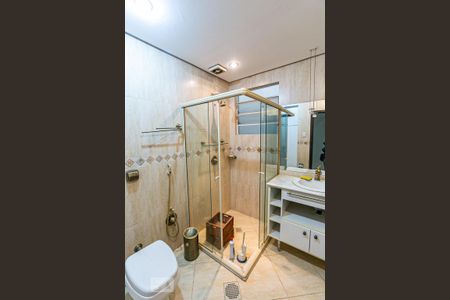 Casa à venda com 198m², 4 quartos e 2 vagas Casa à venda com 198m², 4 quartos e 2 vagasBanheiro do Corredor