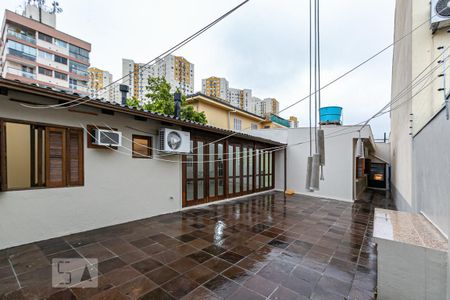 Casa à venda com 198m², 4 quartos e 2 vagas Casa à venda com 198m², 4 quartos e 2 vagasÁrea Externa