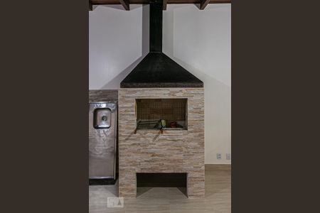 Casa à venda com 198m², 4 quartos e 2 vagas Casa à venda com 198m², 4 quartos e 2 vagasSalão de Festas