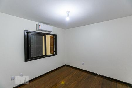 Casa à venda com 198m², 4 quartos e 2 vagas Casa à venda com 198m², 4 quartos e 2 vagasQuarto 4