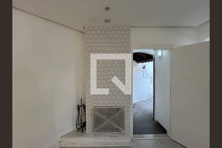 Sala de casa à venda com 3 quartos, 150m² em Água Branca, São Paulo