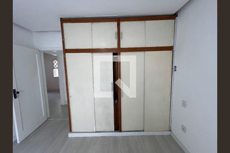 Casa à venda com 150m², 3 quartos e 3 vagasSuite