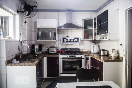 Apartamento à venda com 96m², 2 quartos e sem vagaCozinha