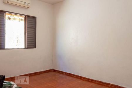 Quarto 2 de casa à venda com 3 quartos, 90m² em Niterói, Canoas