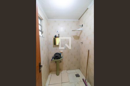 Casa à venda com 94m², 3 quartos e 1 vagaBanheiro 02