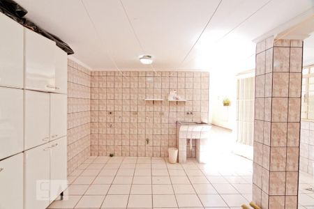 Casa à venda com 280m², 2 quartos e 2 vagas Casa à venda com 280m², 2 quartos e 2 vagasÁrea de Serviço