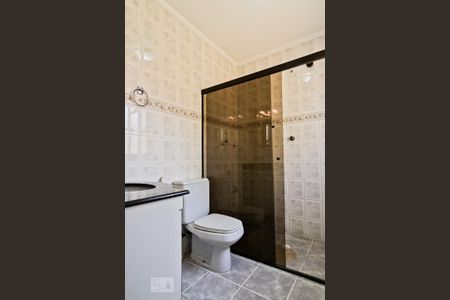 Casa à venda com 280m², 2 quartos e 2 vagas Casa à venda com 280m², 2 quartos e 2 vagasBanheiro da Suíte 1