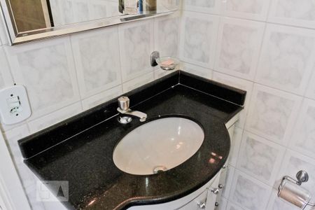 Casa à venda com 280m², 2 quartos e 2 vagas Casa à venda com 280m², 2 quartos e 2 vagasBanheiro da Suíte 1