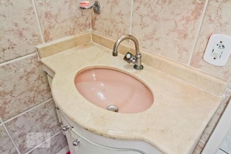 Casa à venda com 280m², 2 quartos e 2 vagas Casa à venda com 280m², 2 quartos e 2 vagasBanheiro da Suíte 2