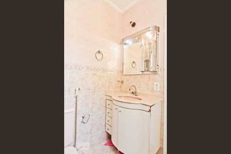 Casa à venda com 280m², 2 quartos e 2 vagas Casa à venda com 280m², 2 quartos e 2 vagasBanheiro da Suíte 2