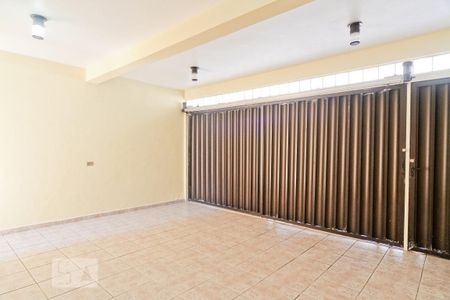 Casa à venda com 280m², 2 quartos e 2 vagas Casa à venda com 280m², 2 quartos e 2 vagasGaragem