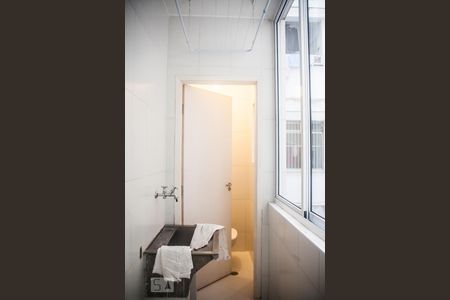 Apartamento à venda com 90m², 2 quartos e 1 vagaÁrea de Serviço