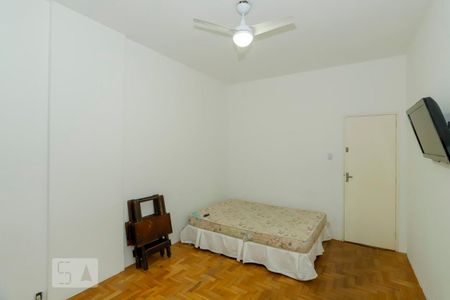 Quarto de kitnet/studio para alugar com 1 quarto, 35m² em Copacabana, Rio de Janeiro