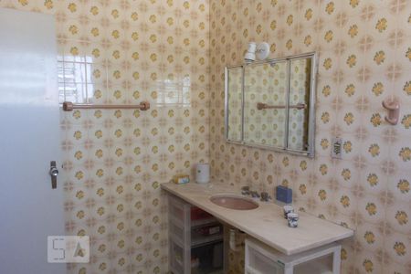 Casa à venda com 398m², 5 quartos e 4 vagas Casa à venda com 398m², 5 quartos e 4 vagasSuíte - Banheiro