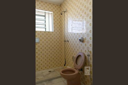 Casa à venda com 398m², 5 quartos e 4 vagas Casa à venda com 398m², 5 quartos e 4 vagasSuíte - Banheiro