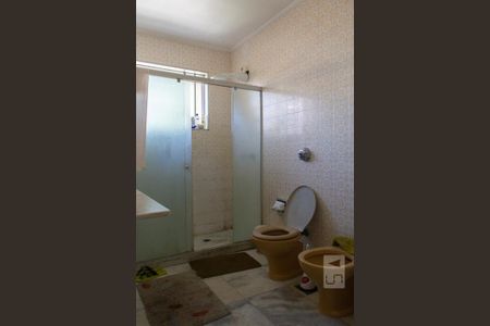 Casa à venda com 398m², 5 quartos e 4 vagas Casa à venda com 398m², 5 quartos e 4 vagasBanheiro